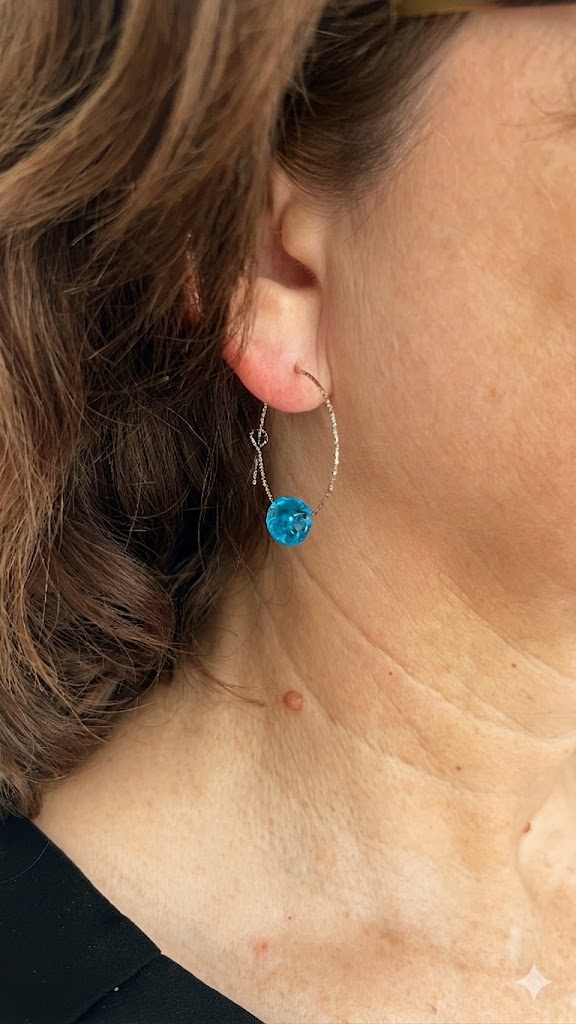 Créoles en Argent Scintillant et Perles de Verre Artisanales bleu turquoise – Image 2