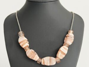 Collier Beige rosé et Argent 925 - Perles de Murano Filées au Chalumeau