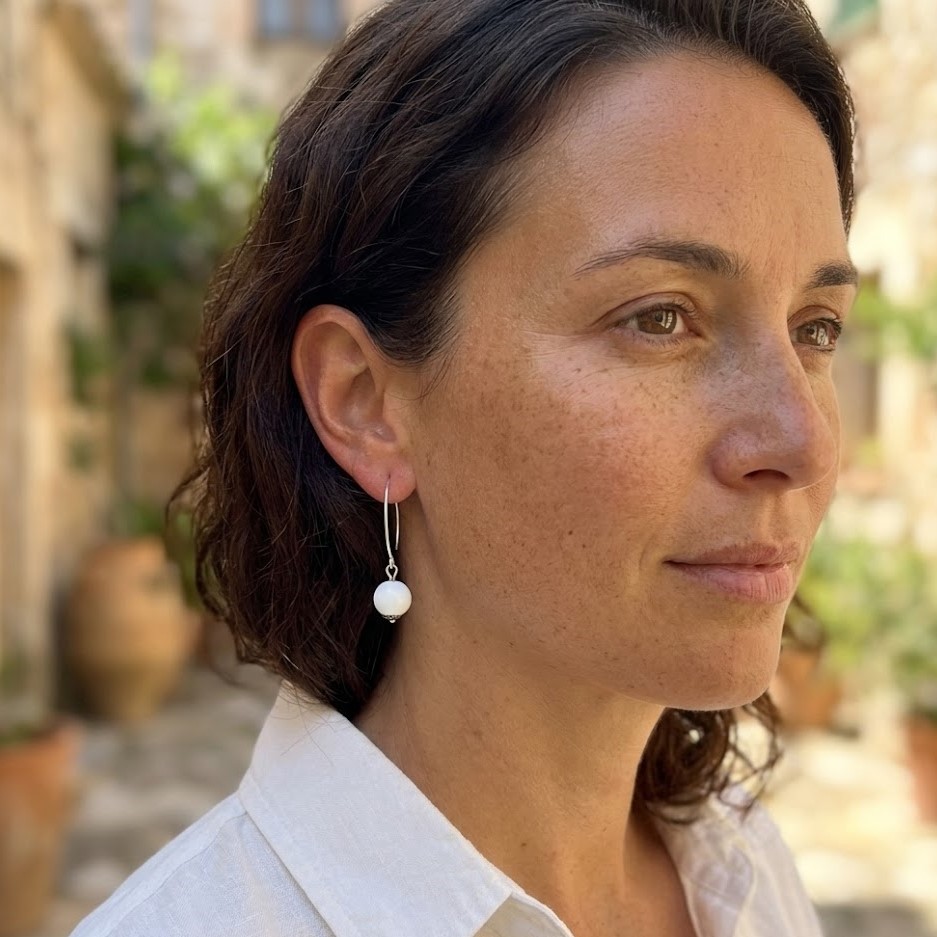 Boucles d'oreilles pendante en argent avec perles de verre de murano Bea coloris blanc – Image 2